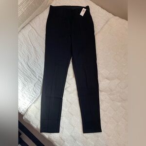 Old Navy Black leggings size small.